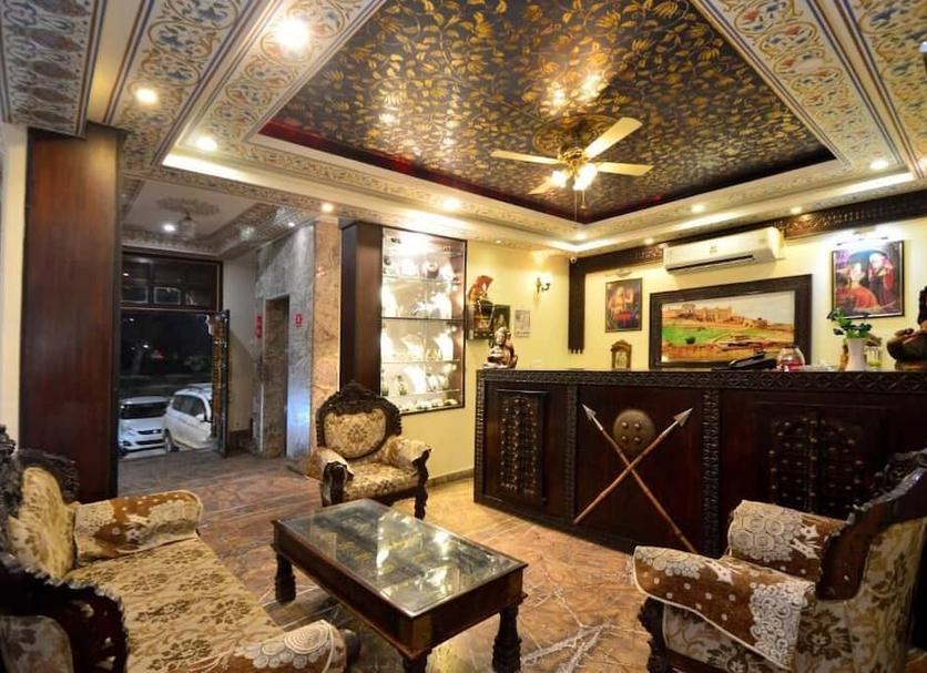Lễ tân Ảnh