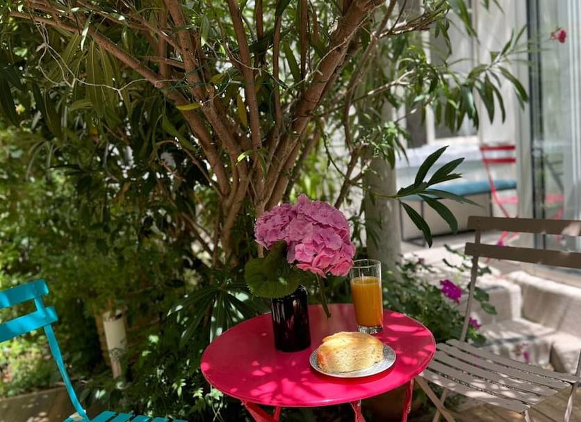 Hàng hiên Ảnh