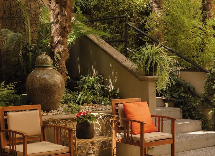 Hàng hiên Ảnh