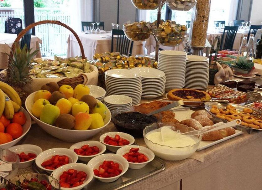 Buffet Ảnh