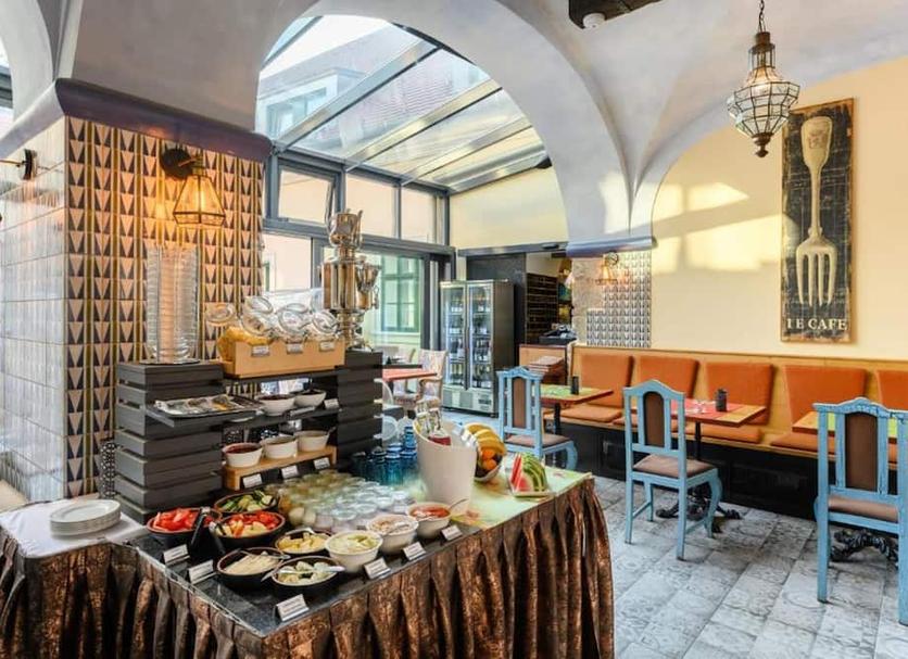 Buffet Ảnh