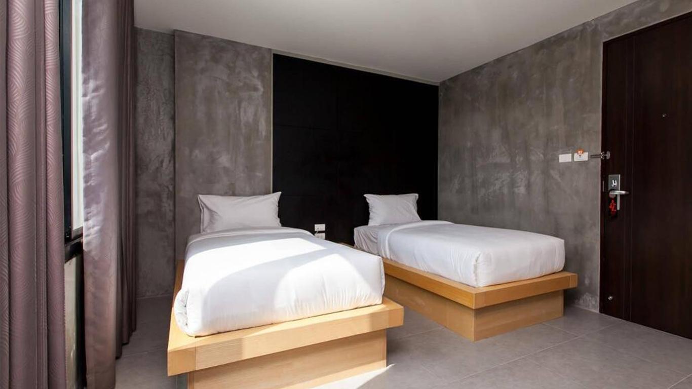 B2 Phuket Boutique & Budget Hotel