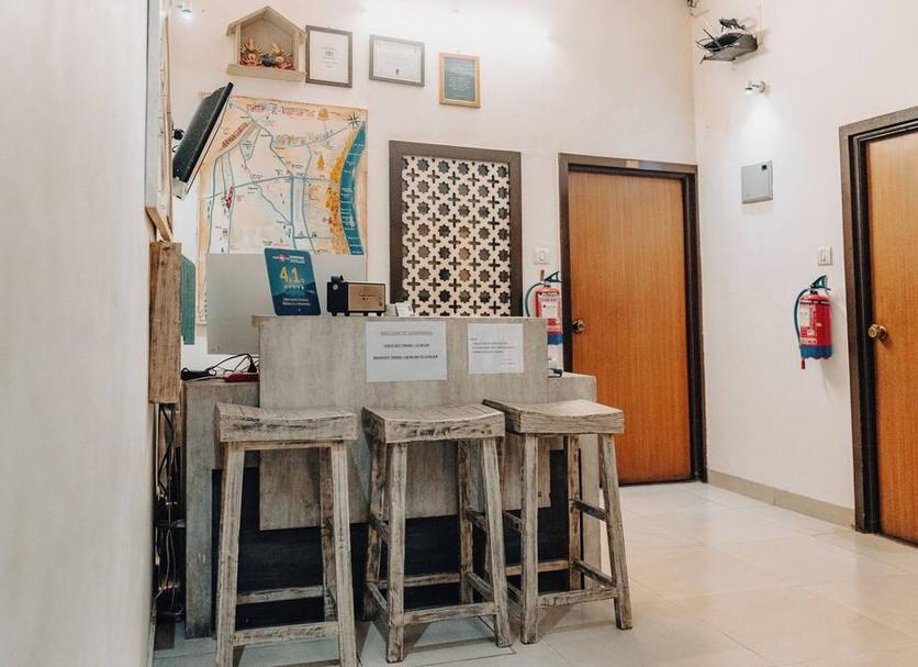 Lễ tân Ảnh
