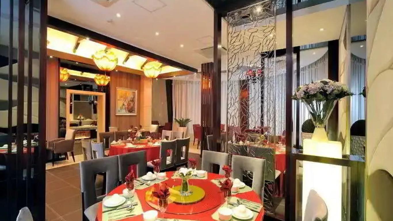 Rhea Boutique Jinqiao