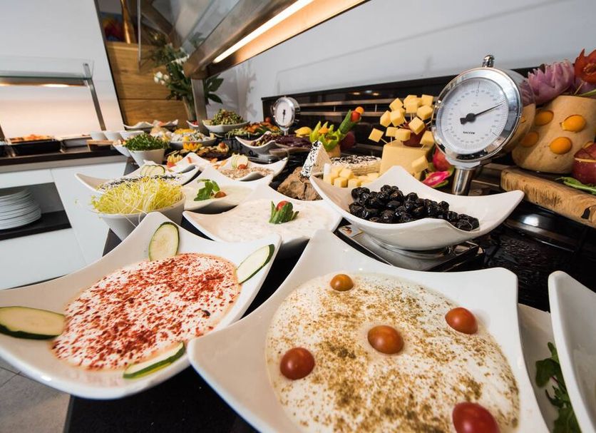 Buffet Ảnh