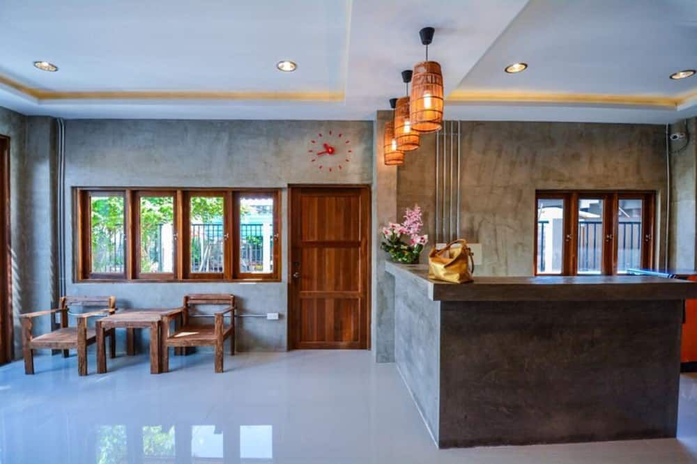 Lễ tân