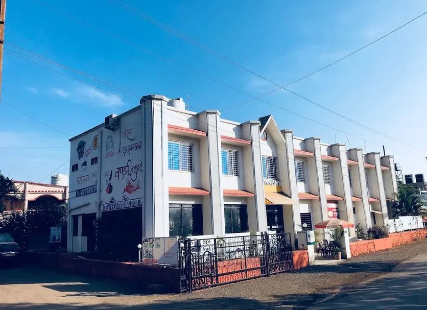 Toà nhà Ảnh