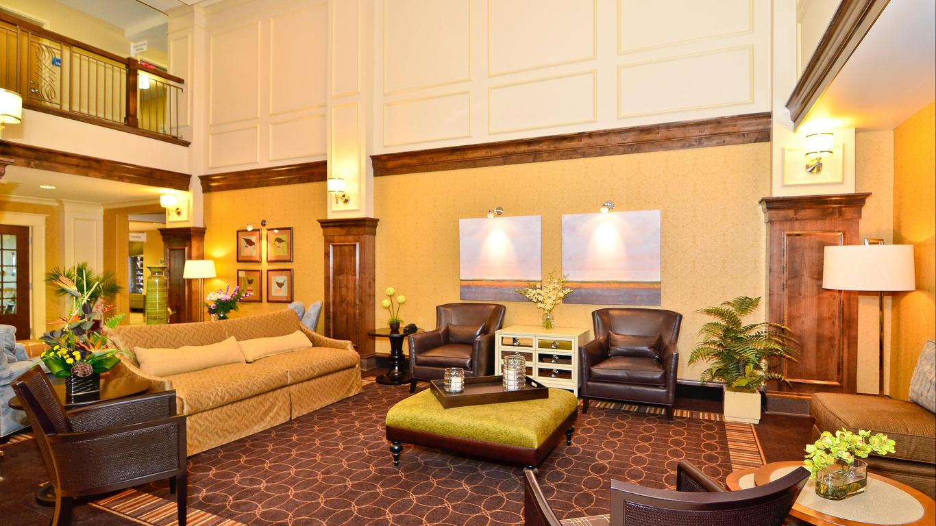 Holiday Inn Express & Suites - Williston, An IHG Hotel