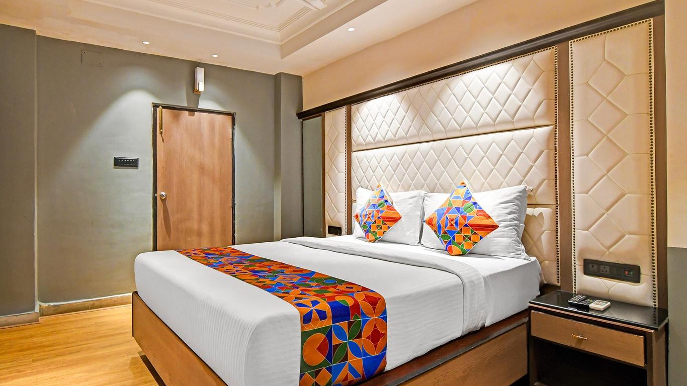 Fabhotel Gulshan International