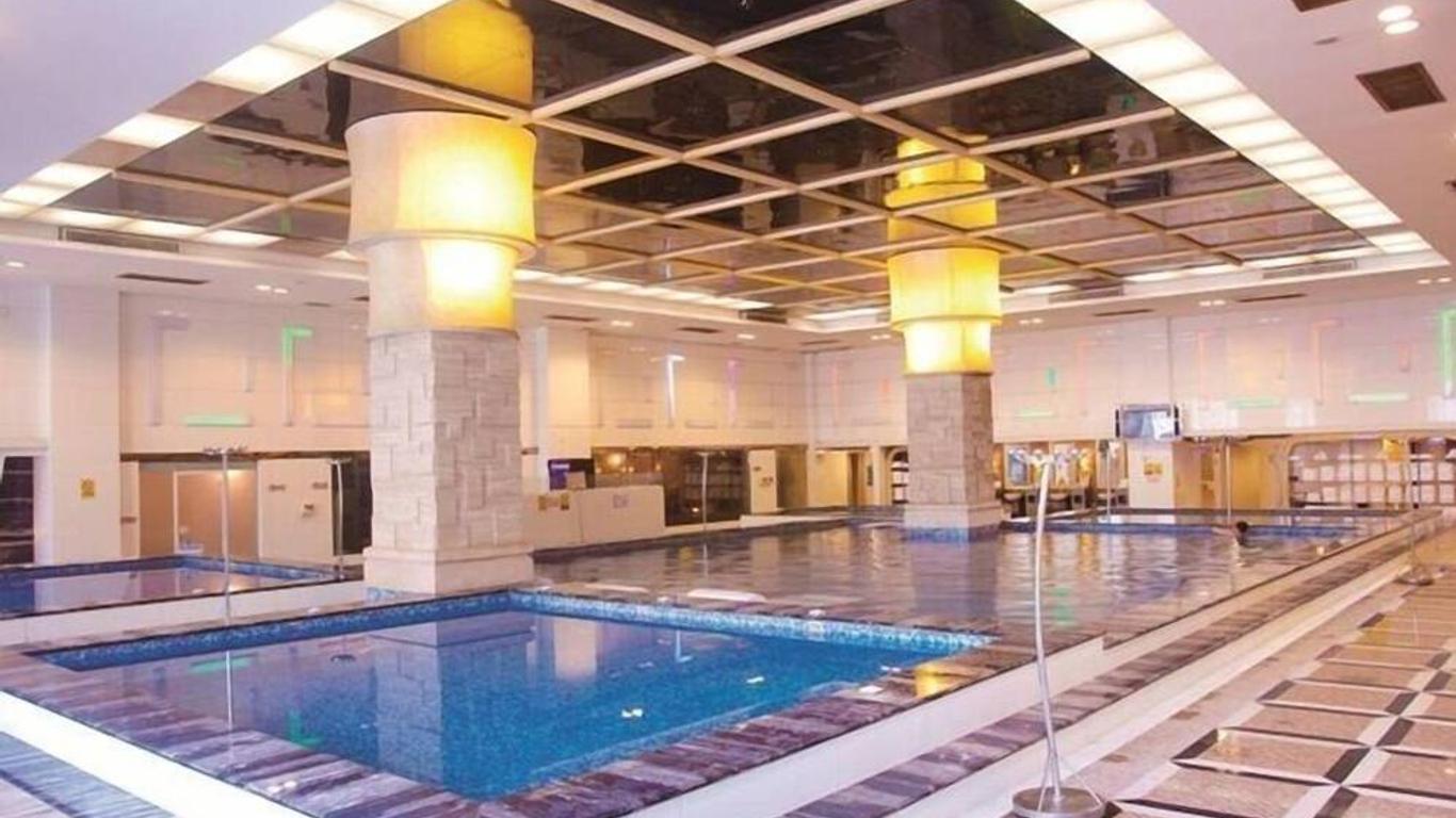 Dongguan Silver Holiday Hotel