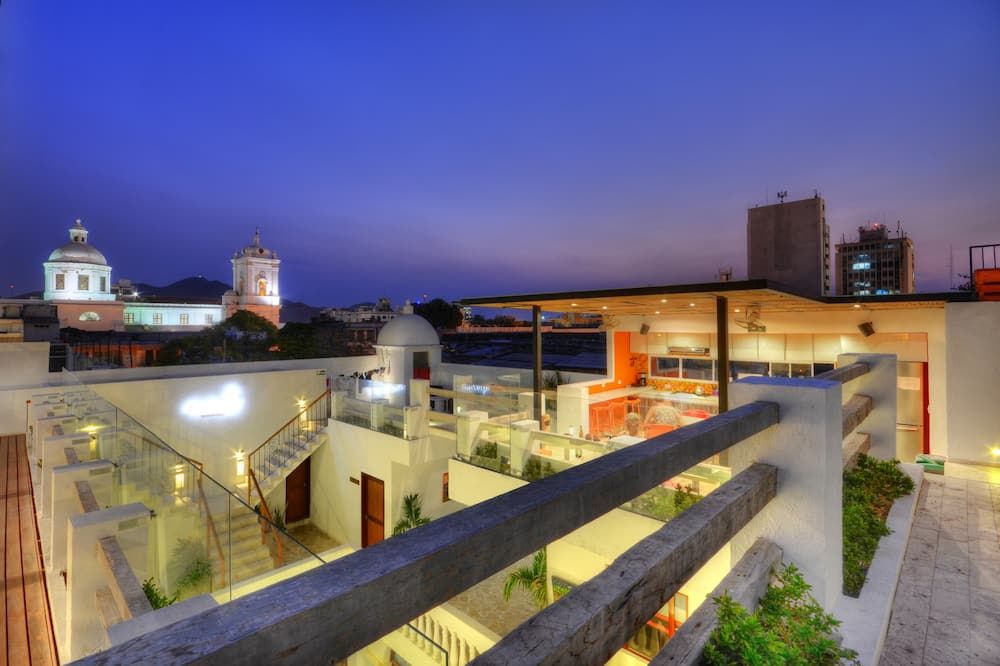 Cảnh ngoài trời