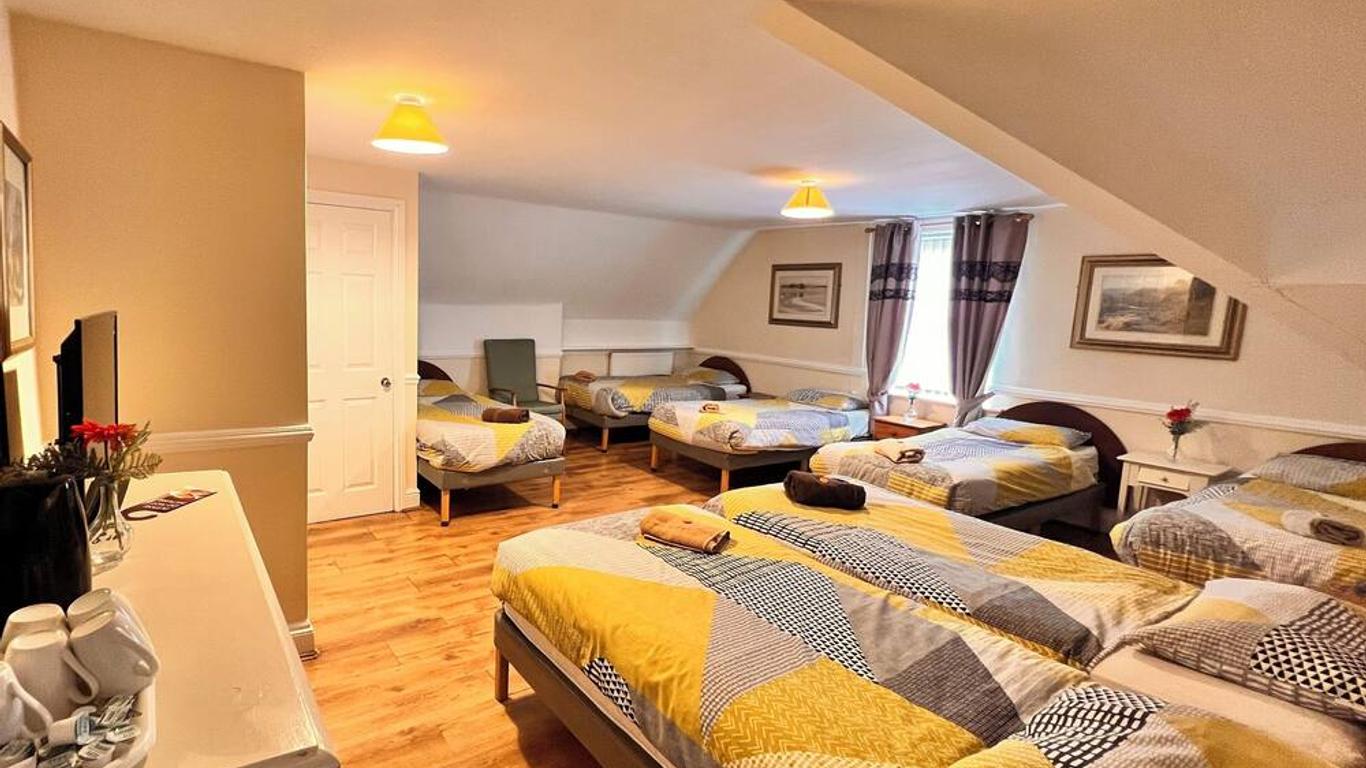 Castle Lodge Guest House 86-88 Sheil Rd L6 3af