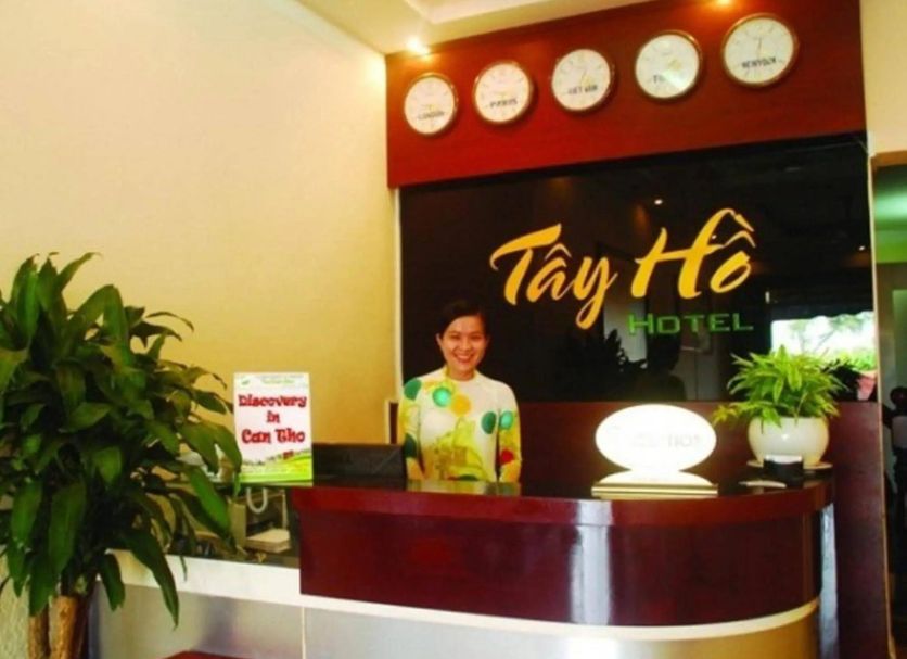 Lễ tân Ảnh