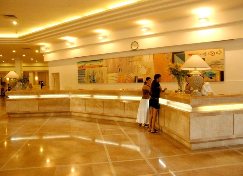 Lễ tân Ảnh