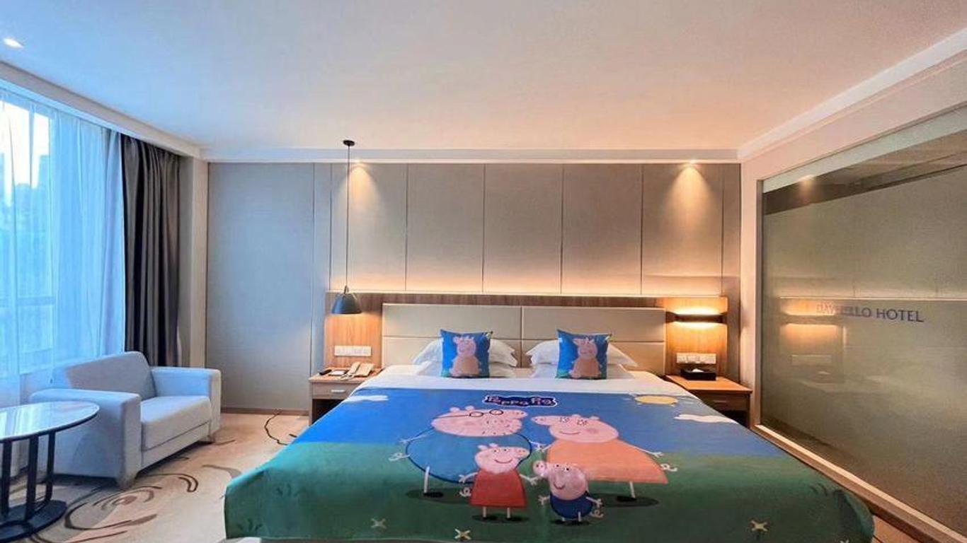 Dayhello Hotel (Shangchuan Metro Station)