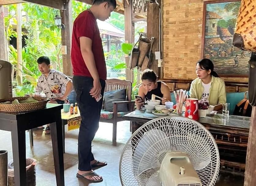 Khác Ảnh