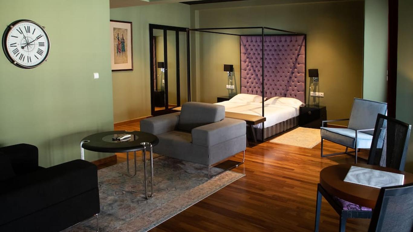 Andromeda Suites