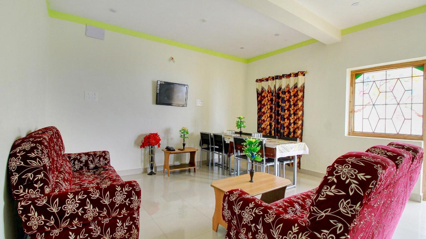 OYO 11719 Hotel Sierra