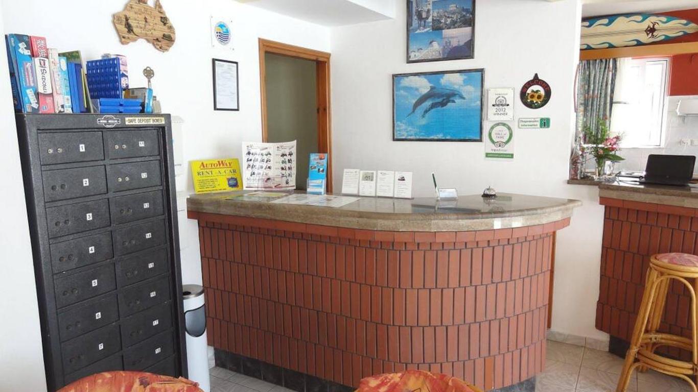 Michalis Studios & Apartments