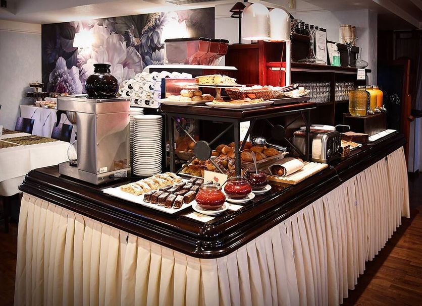 Buffet Ảnh