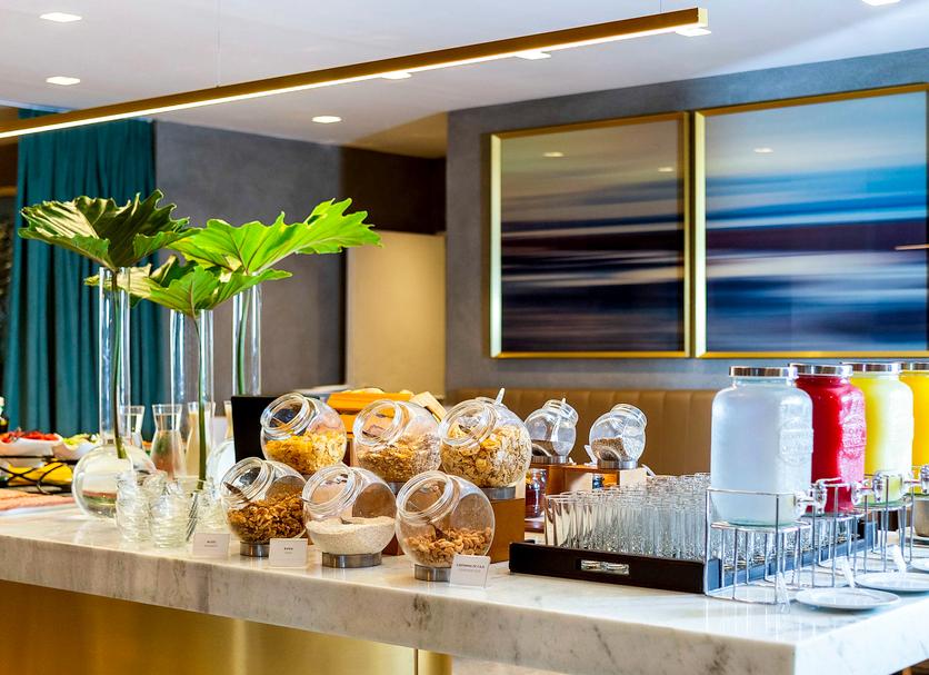 Buffet Ảnh