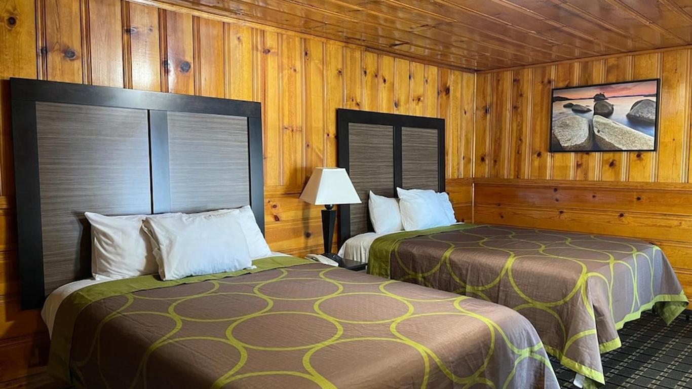 Pinewood Inn
