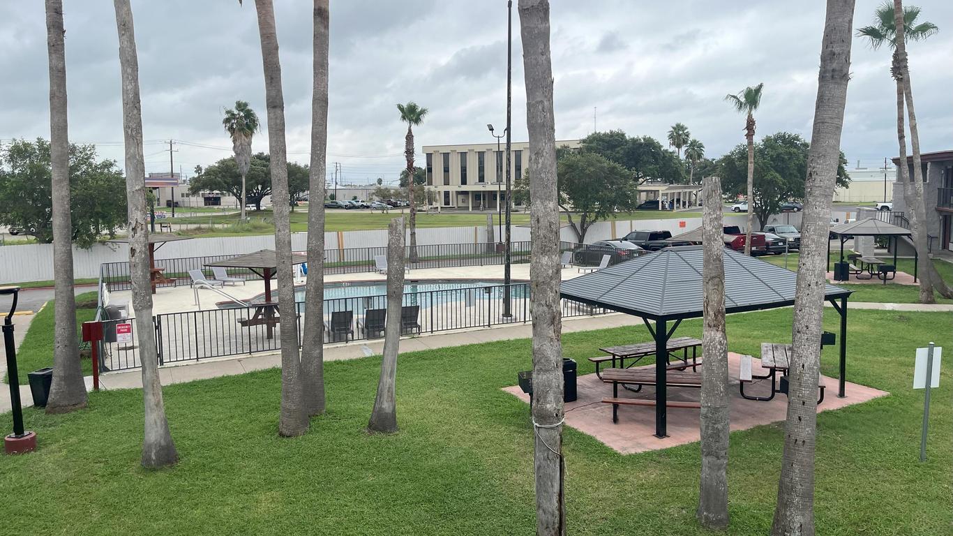 Red Roof Inn Corpus Christi North - Near Downtown