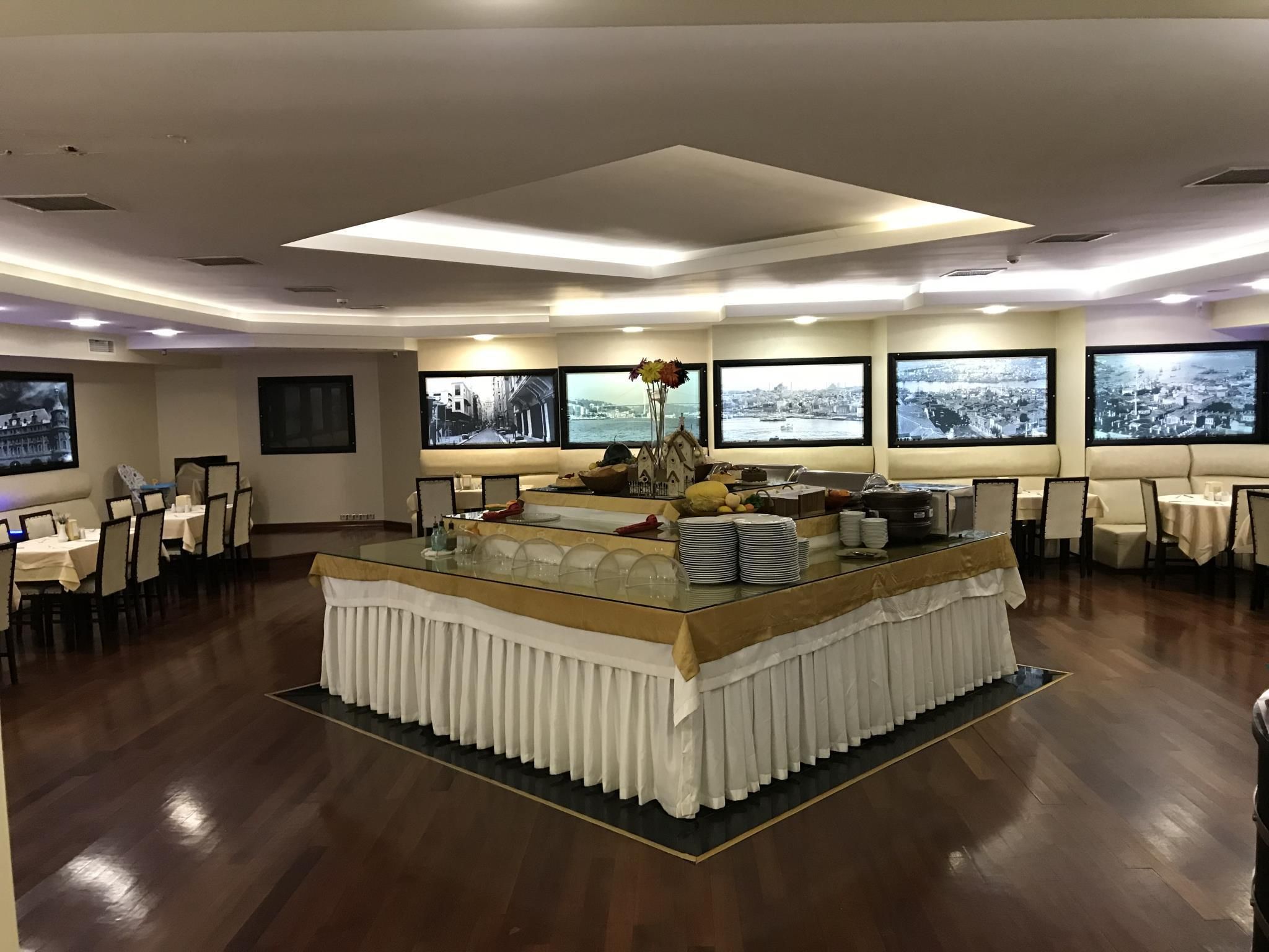 Nhà hàng