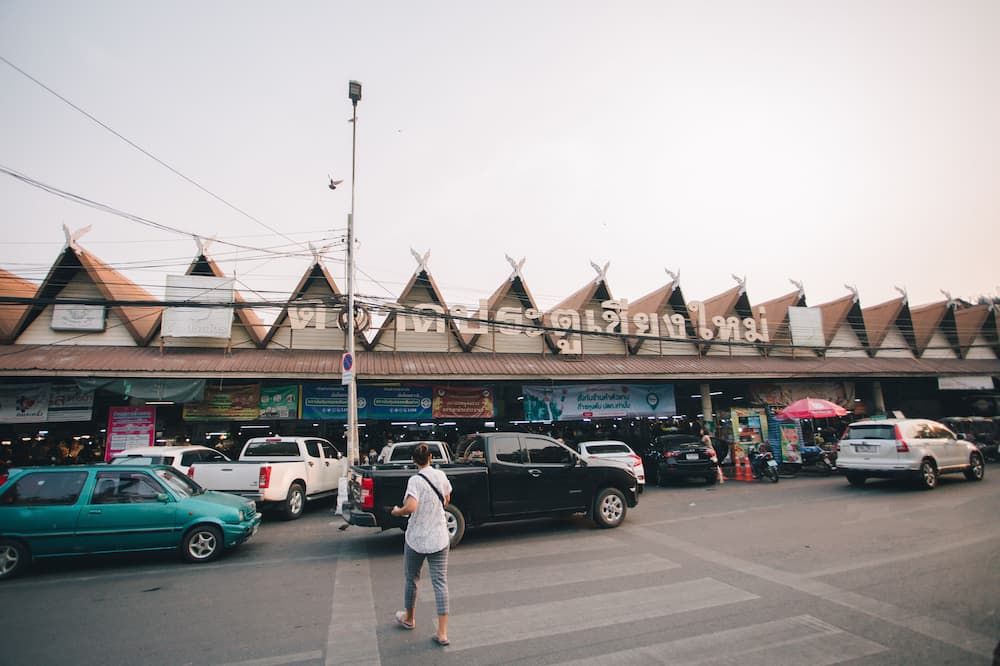 Cảnh ngoài trời