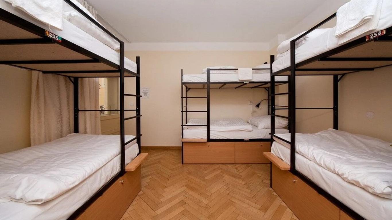Hostel Mango