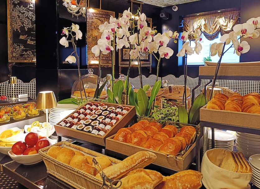 Buffet Ảnh
