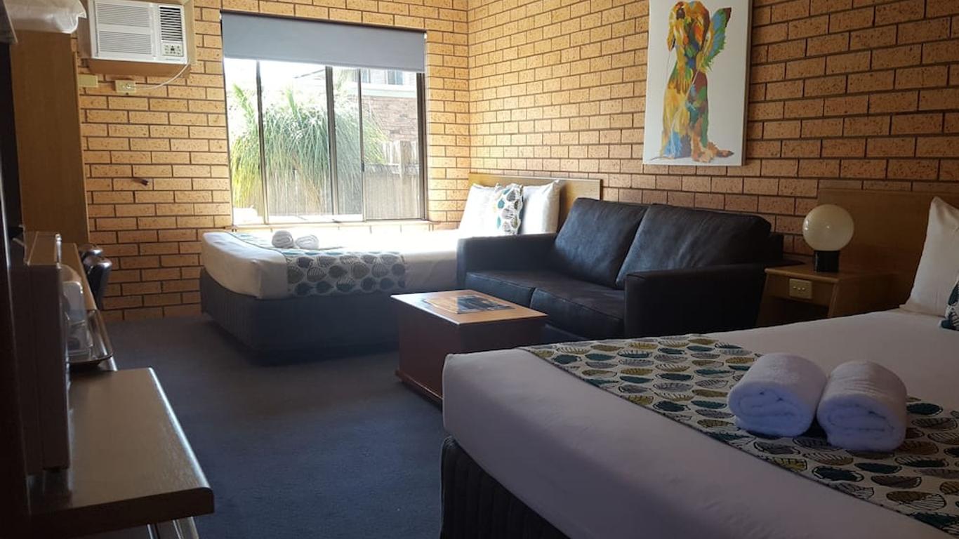 Royal Palms Motor Inn