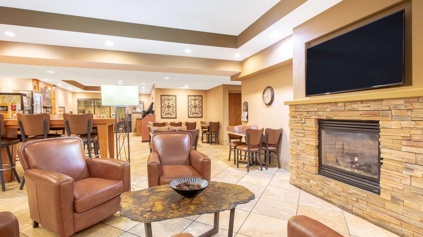 AmericInn by Wyndham Madison West