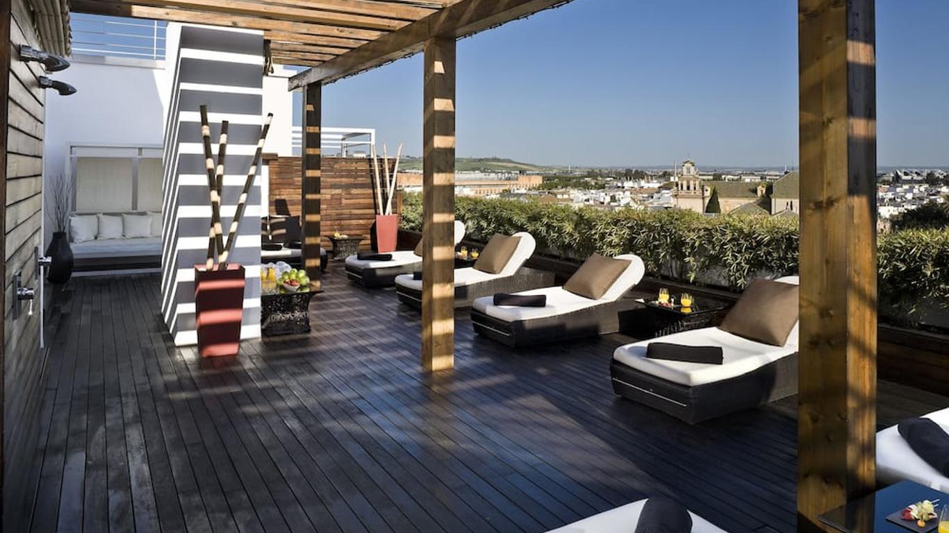 Hotel Colón Gran Meliá - The Leading Hotels of the World