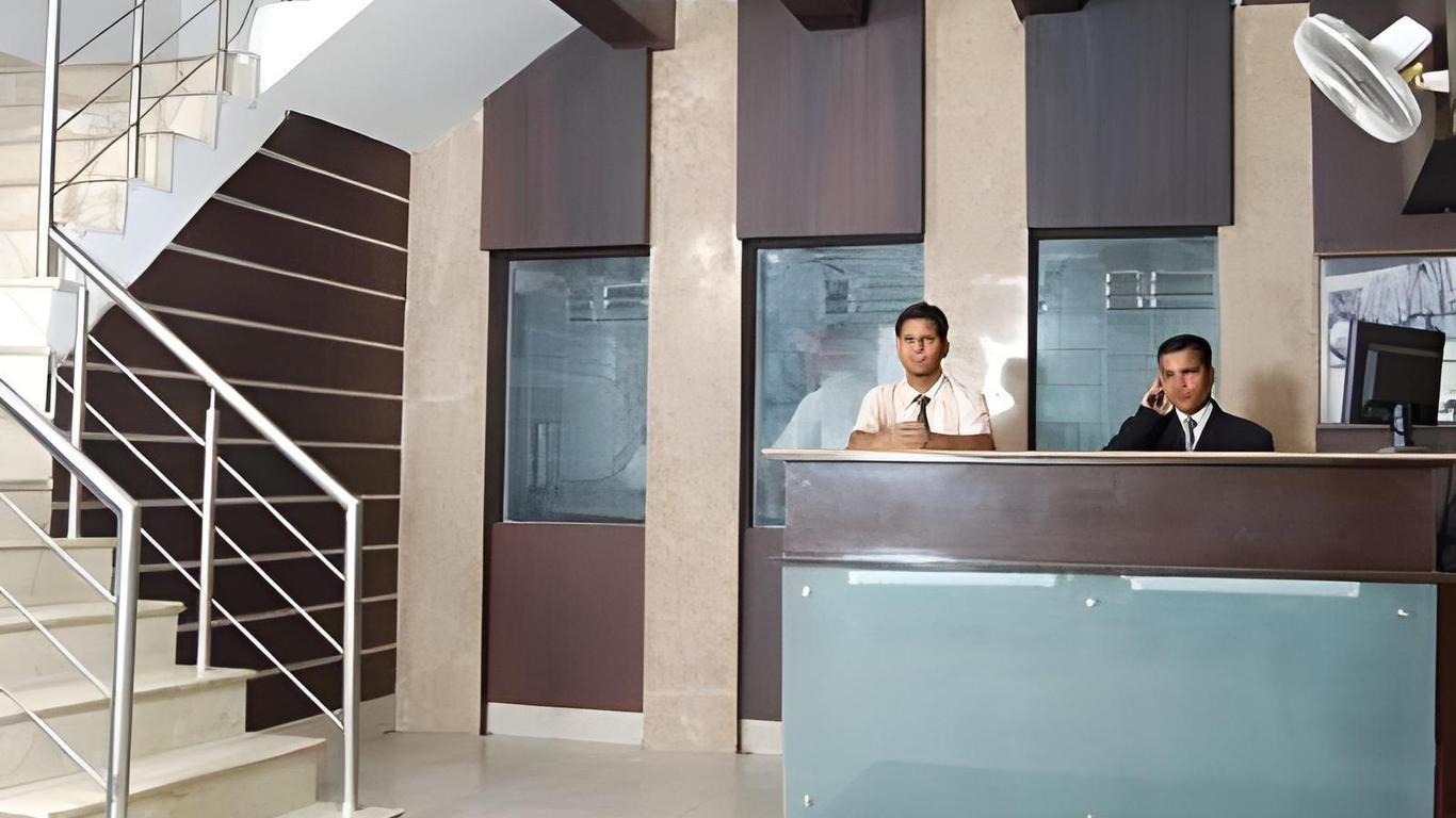 Hotel Punnu International