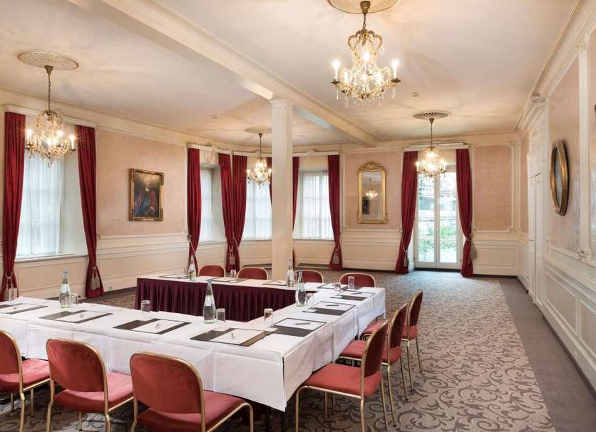 Conference room Ảnh