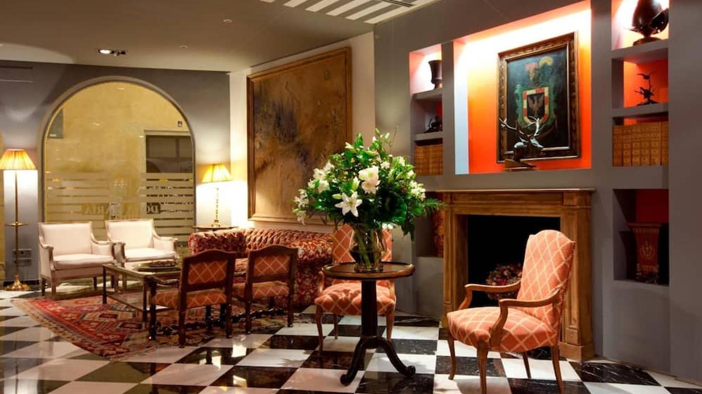 Hotel Doña María