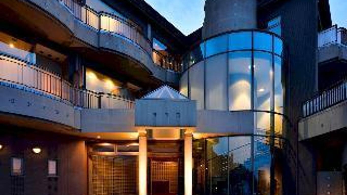 Auberge Fontaine Bleau Atami