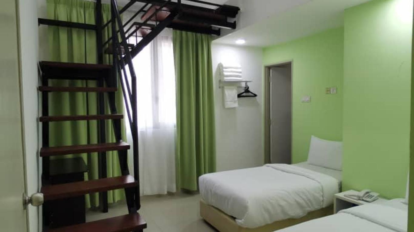 Yy48 Hotel ( 2 Mins Walk From Masjid Jamek Lrt Station )