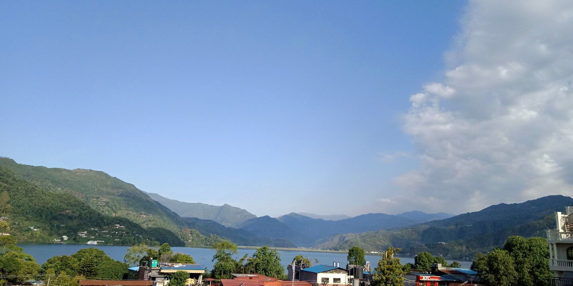 Cảnh ngoài trời