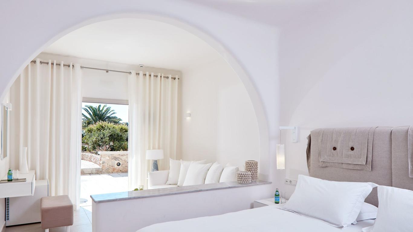 Santo Miramare Beach Resort