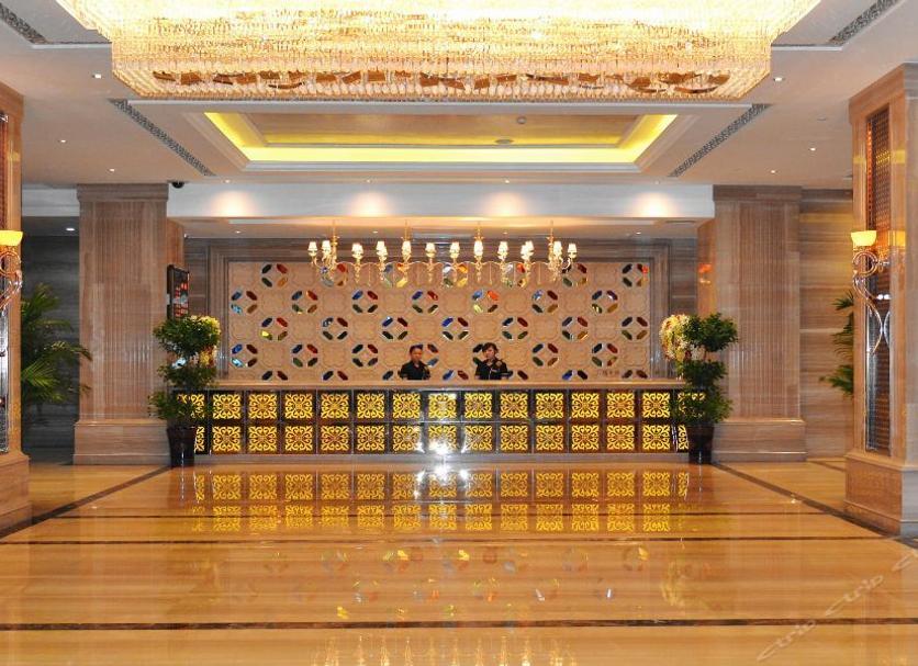 Lễ tân Ảnh