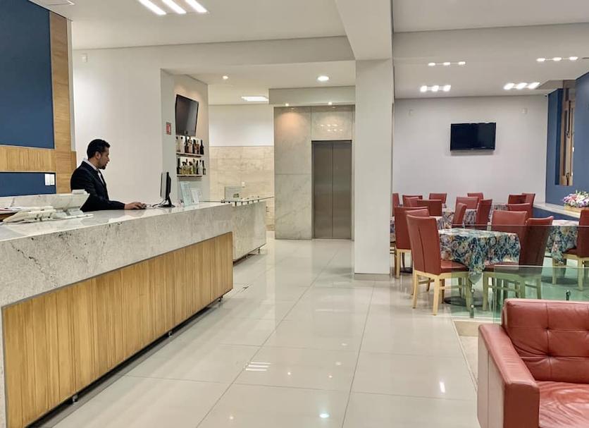 Lễ tân Ảnh
