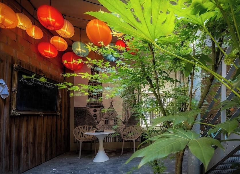 Hàng hiên Ảnh