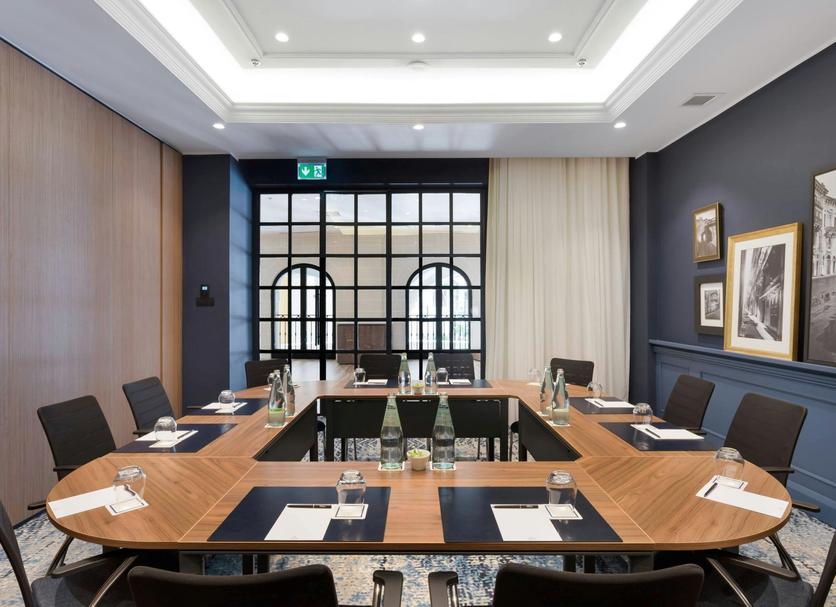 Conference room Ảnh