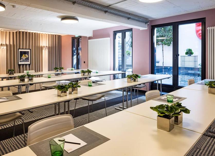 Conference room Ảnh