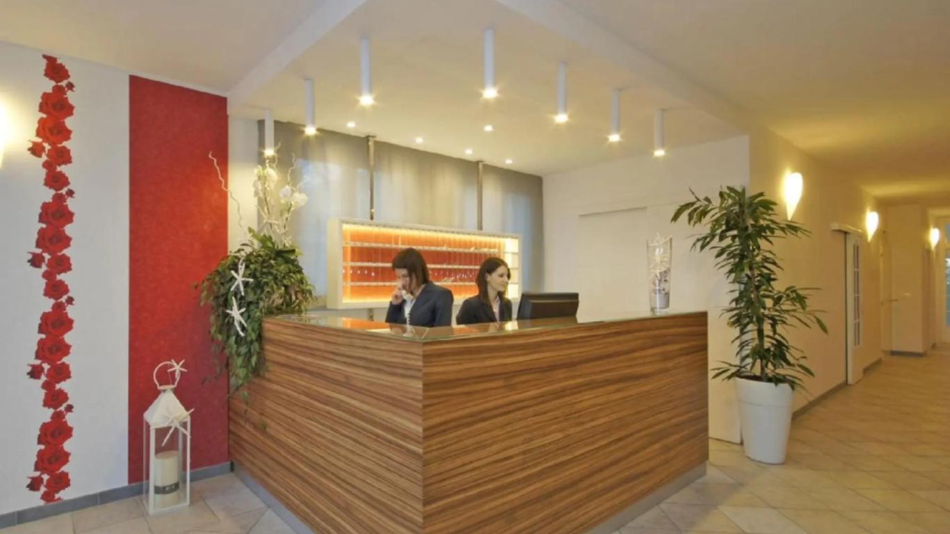 Hotel Promenade Universale