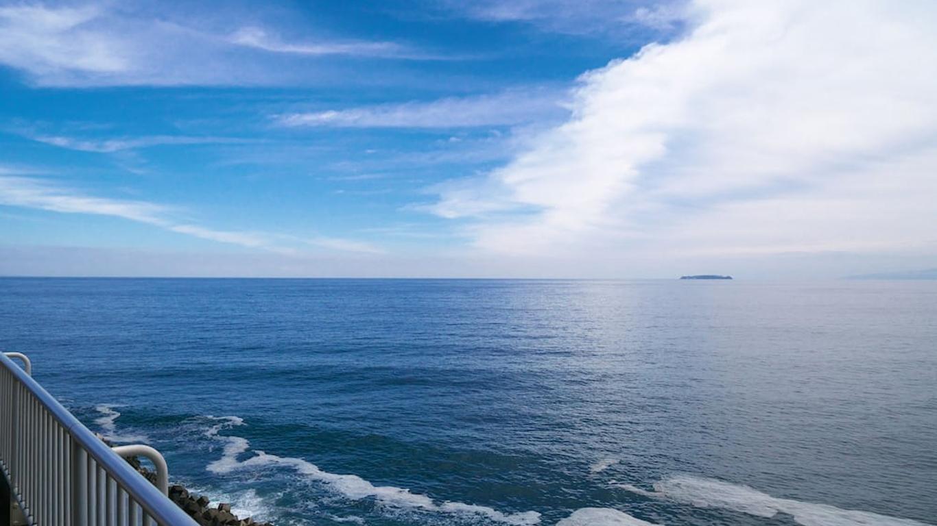Wisterian Life Club Atami
