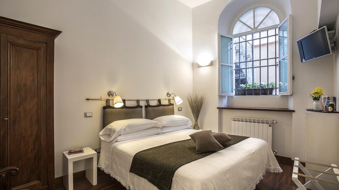 Arco del Lauro Bed & Breakfast