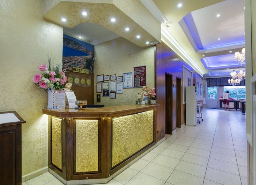 Lễ tân Ảnh
